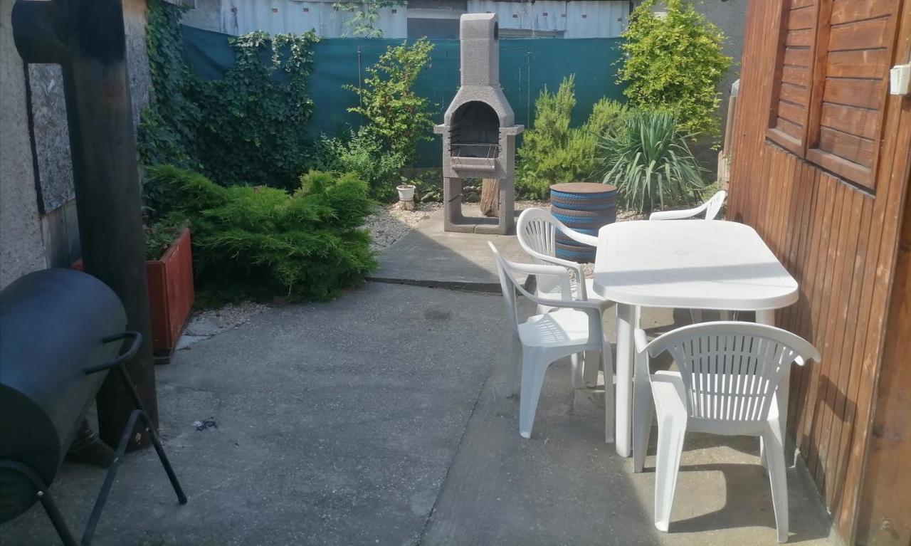 Ubytovanie Harmony House Hotel Velky Meder Luaran gambar