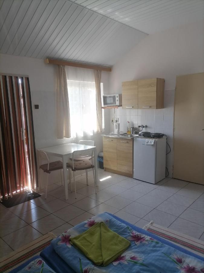 Ubytovanie Harmony House Hotel Velky Meder Luaran gambar