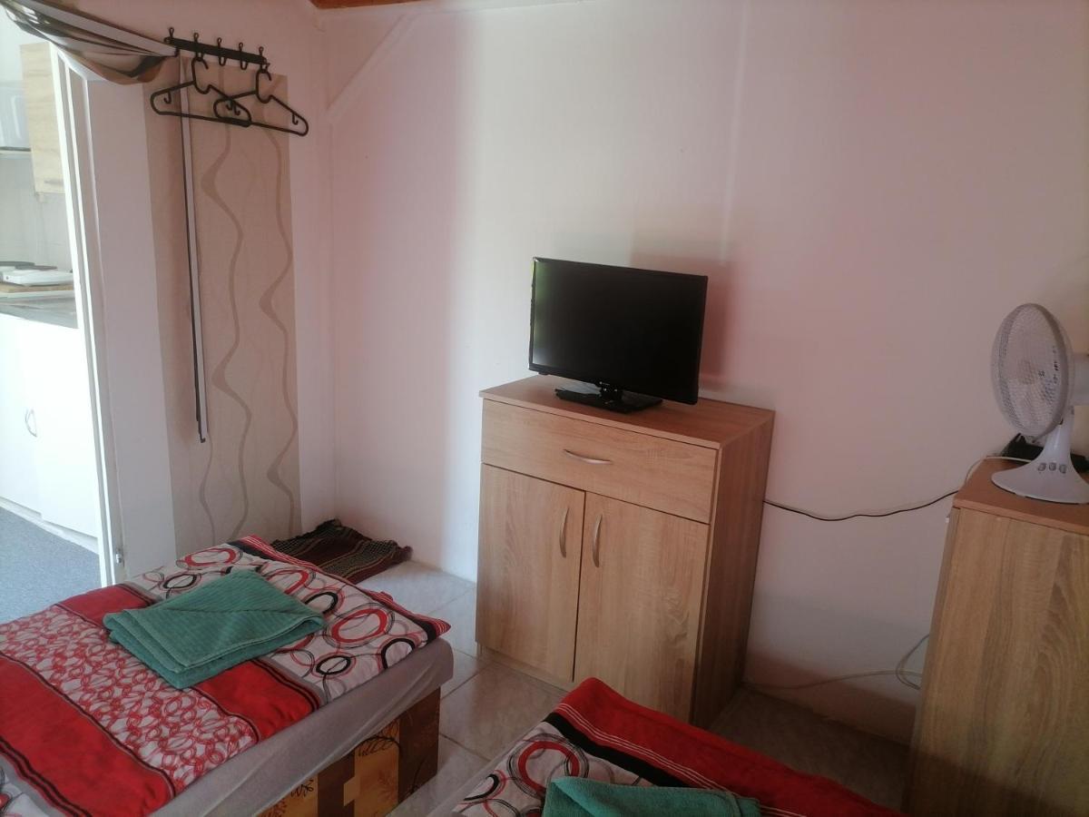 Ubytovanie Harmony House Hotel Velky Meder Luaran gambar
